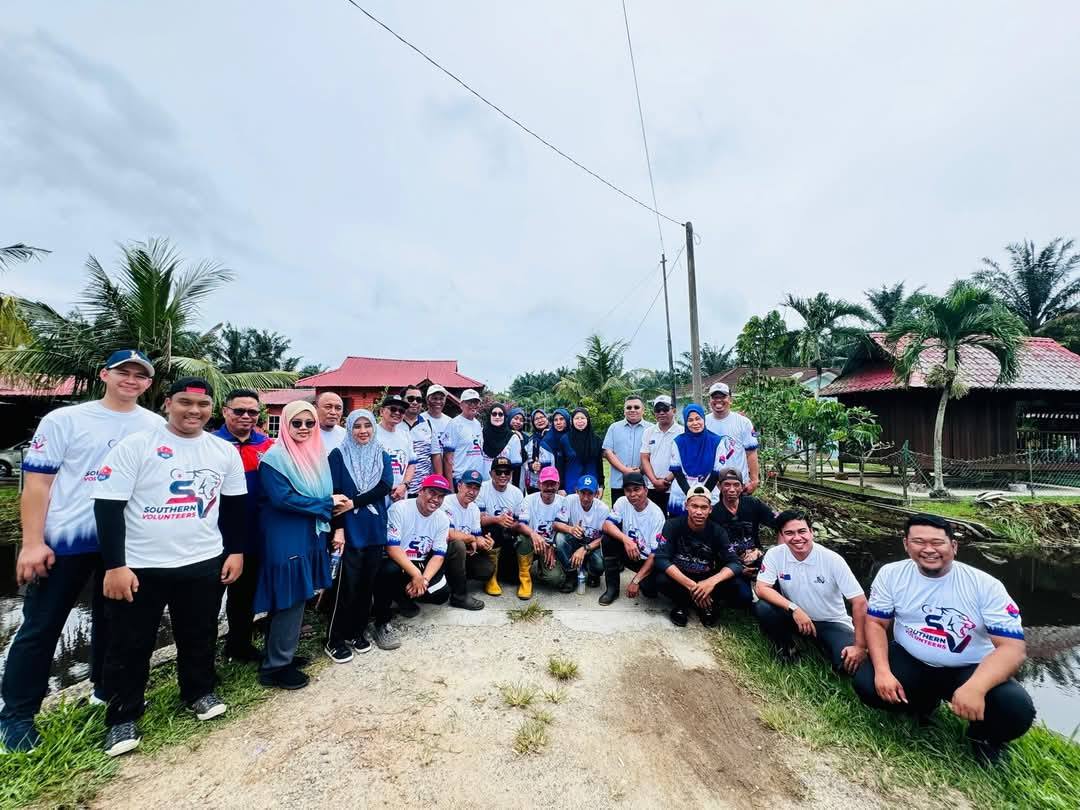 Program Gotong-Royong Bagi Pembersihan Kawasan Kampung Baru, Sri Gading