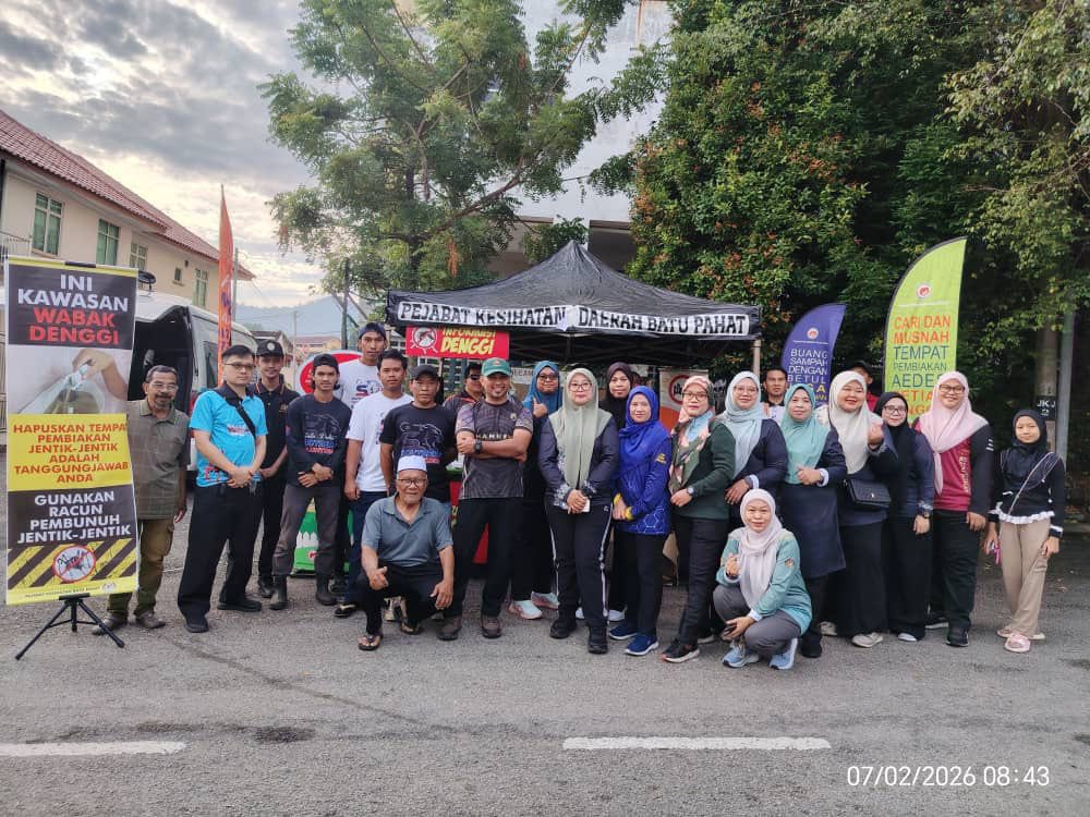 Aktiviti Gotong Royong Membanteras AEDES Di Taman Tanah Merah