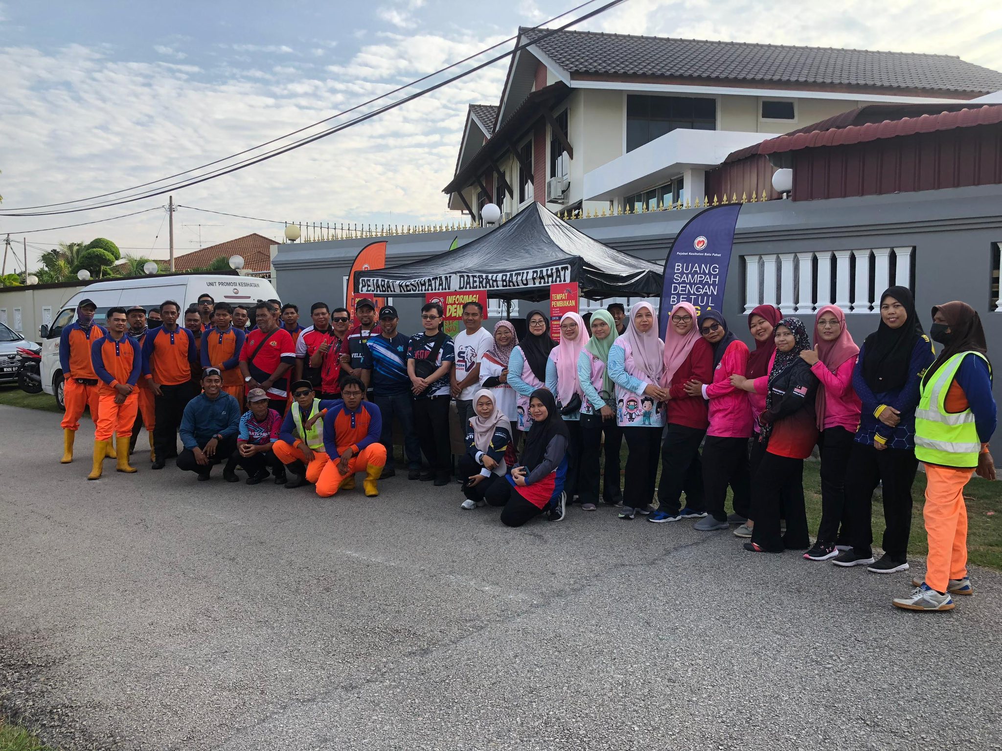 Aktiviti Gotong Royong Membanteras AEDES Di Kg Merdeka