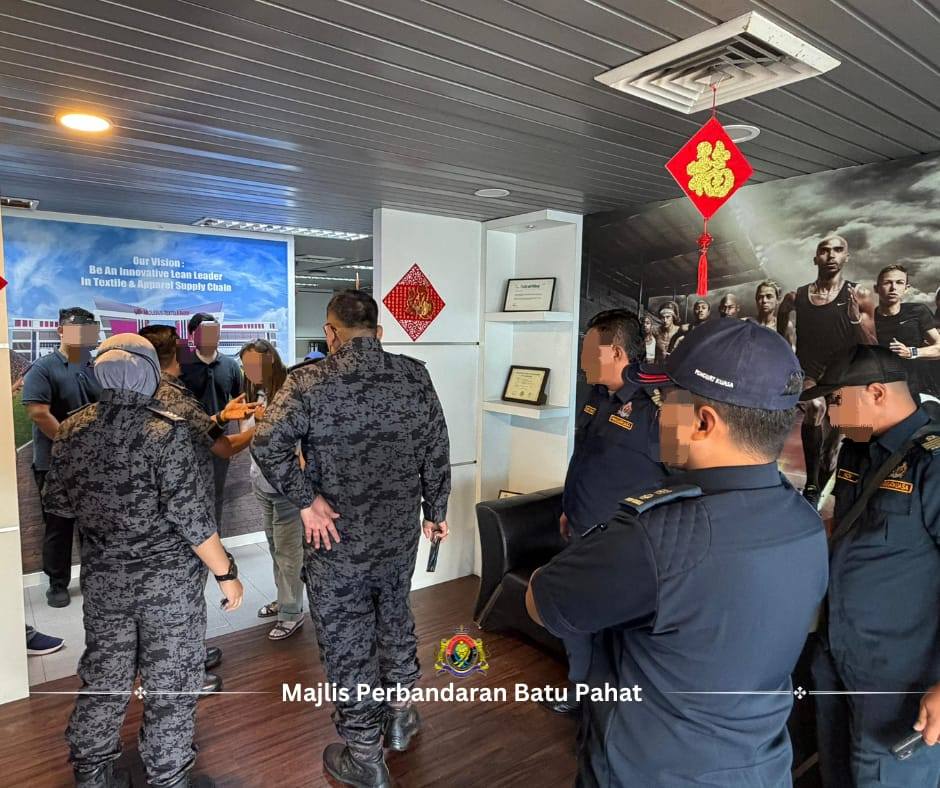 Operasi Khas Warga Asing