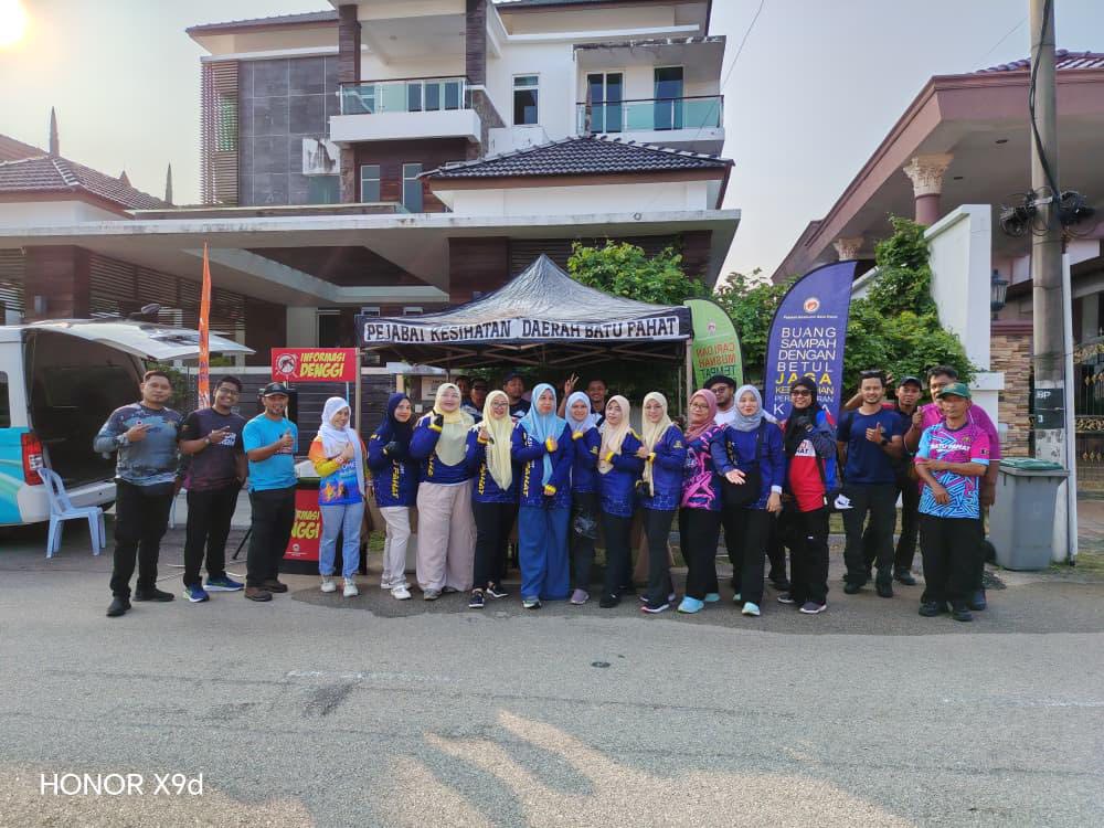 Aktiviti Gotong Royong Membanteras AEDES Di Taman Sri Penggaram